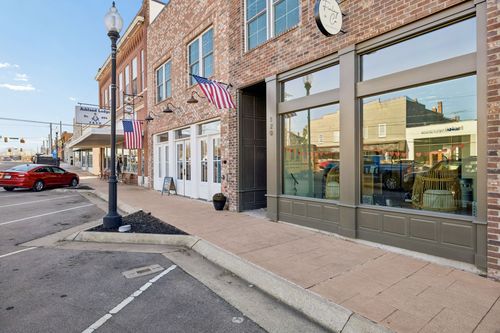 b-120 N Main St, Ashland City, TN, 37015-1708 | Card Image
