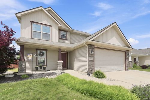 15132 Whitaker Dr, Fort Wayne, IN, 46818-9240 | Card Image