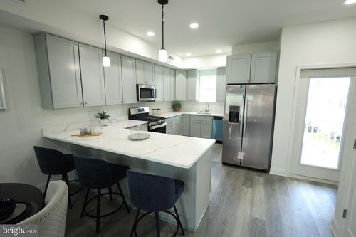 3318 N Market St, WILMINGTON, DE, 19802-2741 | Card Image