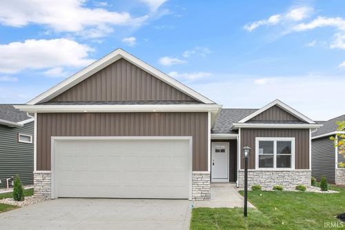1916 Newbury Cir, Goshen, IN, 46526-1902 | Card Image
