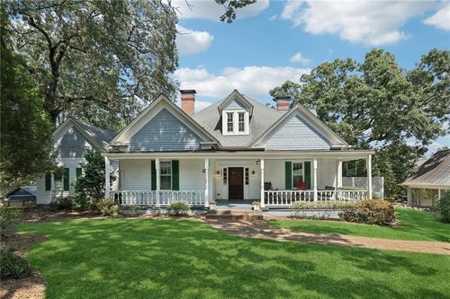 1585 Blackwell Rd, Marietta, GA, 30066-2905 | Card Image