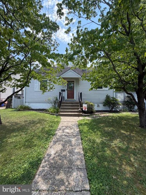 71 Warren Ave, BELLMAWR, NJ, 08031-1719 | Card Image