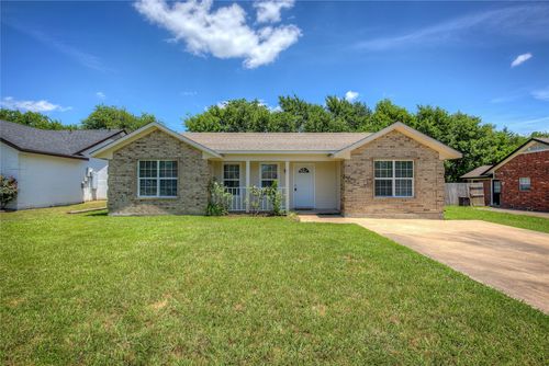 1003 Solomon Dr, Commerce, TX, 75428-3633 | Card Image