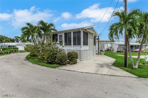 20721 Basin Dr, ESTERO, FL, 33928-2687 | Card Image