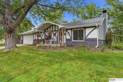 6220 Fleetwood Dr, Lincoln, NE, 68516-1928 | Card Image