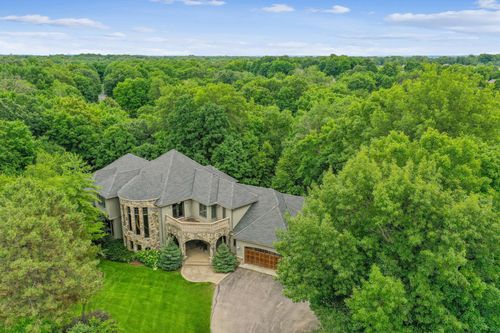 18844 Bearpath Trl, Eden Prairie, MN, 55347-3460 | Card Image