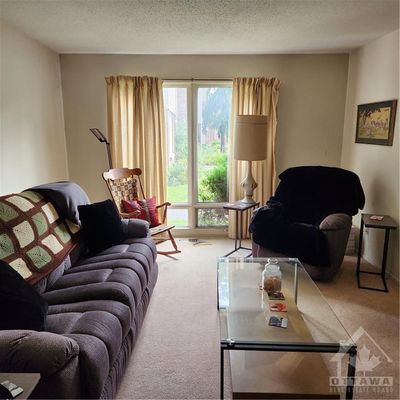 66 - 21 Midland Cres, Condo with 4 bedrooms, 2 bathrooms and 1 parking in Ottawa ON | Image 2