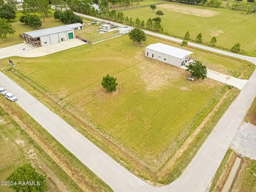 8802 Deerpark Rd, Abbeville, LA, 70510-2756 | Card Image