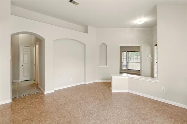 4602 Pompton Ct, House other with 3 bedrooms, 2 bathrooms and 2 parking in Pearland TX | Image 4