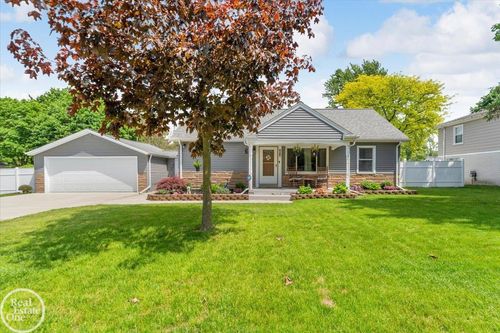 47840 Greenview Rd, Shelby Twp, MI, 48317-2834 | Card Image