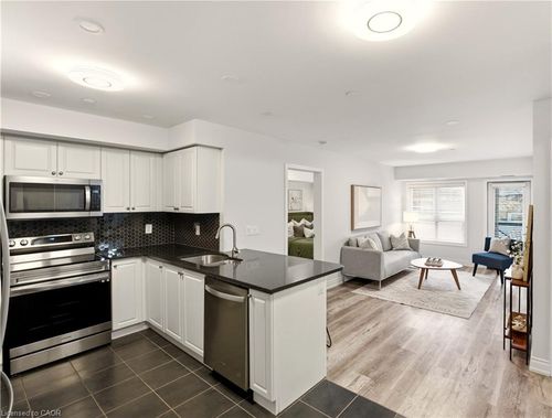 108-1045 Nadalin Hts, Milton, ON, L9T8R5 | Card Image