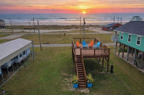 2142 Heron St, Cameron, LA, 70631-4511 | Card Image