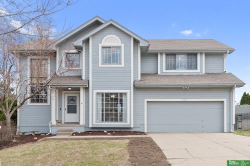 2201 Queen Dr, Papillion, NE, 68046-7605 | Card Image