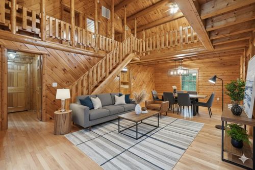 415 W Carolina Ave, Summerville, SC, 29483-4360 | Card Image