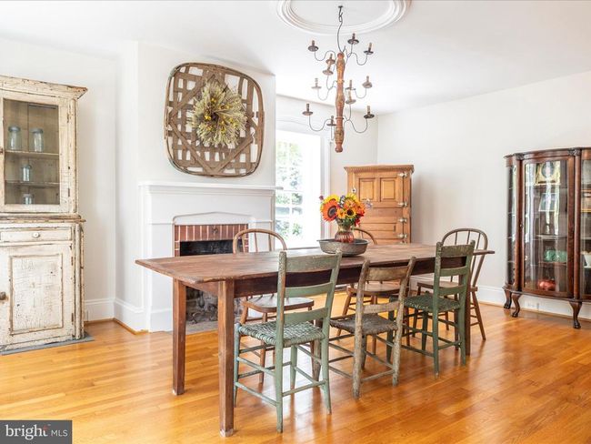 9314 Pear Ln, House other with 4 bedrooms, 3 bathrooms and null parking in FREDERICK MD | Image 7