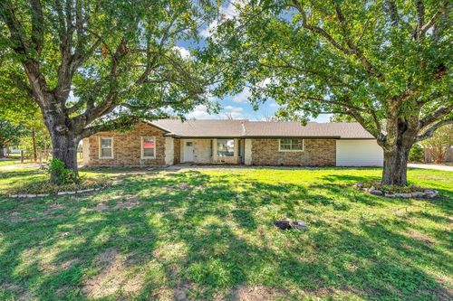 325 Tulum Lane, China Spring, TX, 76633 | Card Image