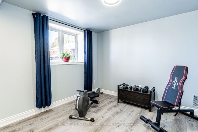99 King Rd, House other with 3 bedrooms, 3 bathrooms and 10 parking in Tay ON | Image 19
