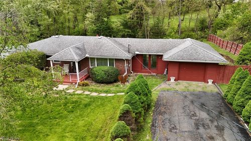 120 Bonnie Beth Dr, Wellsburg, WV, 26070-2102 | Card Image
