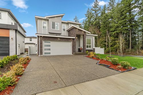 2731 201 St, Langley, BC, V2Z0B6 | Card Image