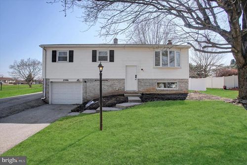 2506 Willapa Dr, DOVER, PA, 17315-4646 | Card Image