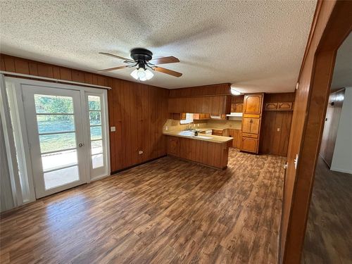 707 S Mcclure St, Broken Bow, OK, 74728-5327 | Card Image