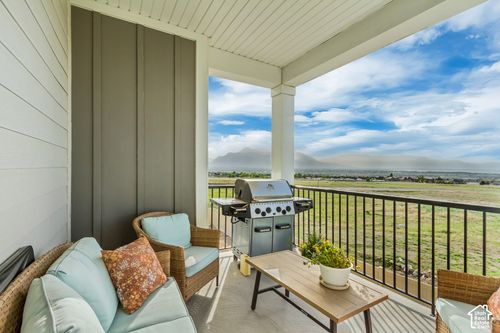 m202-927 Coral Charm Way, Saratoga Springs, UT, 84045 | Card Image