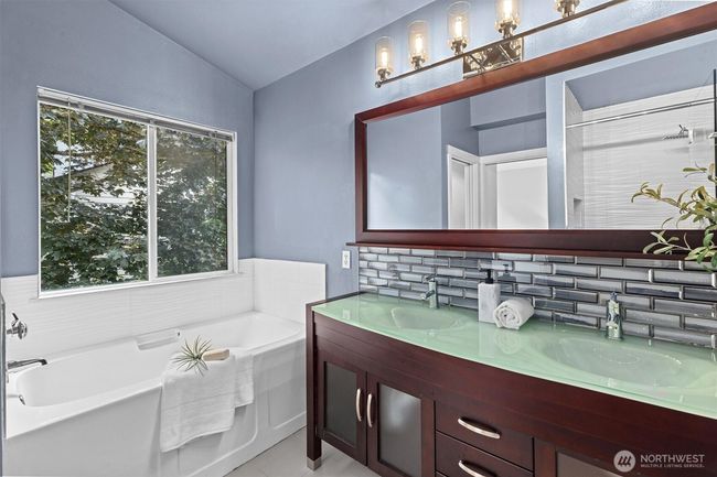 18805 20 Th Ave Se, House other with 3 bedrooms, 3 bathrooms and 2 parking in Bothell WA | Image 15