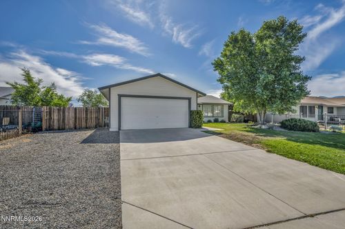 918 Nicole St, Dayton, NV, 89403-8116 | Card Image