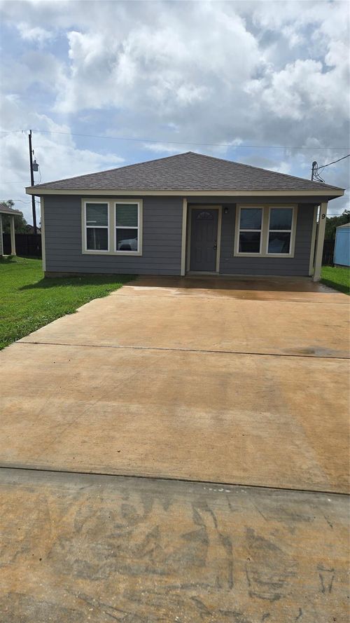9-2724 Avenue D, San Leon, TX, 77539-7919 | Card Image
