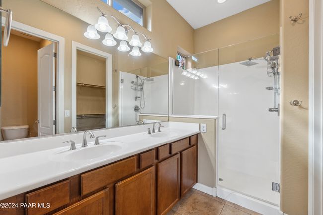 Master Bathroom | Image 8