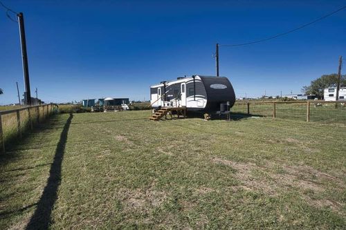 215 Hall Ave, Sargent, TX, 77414-9409 | Card Image