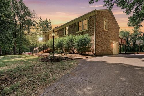215 Cameron Rd, Forest, VA, 24551-1344 | Card Image