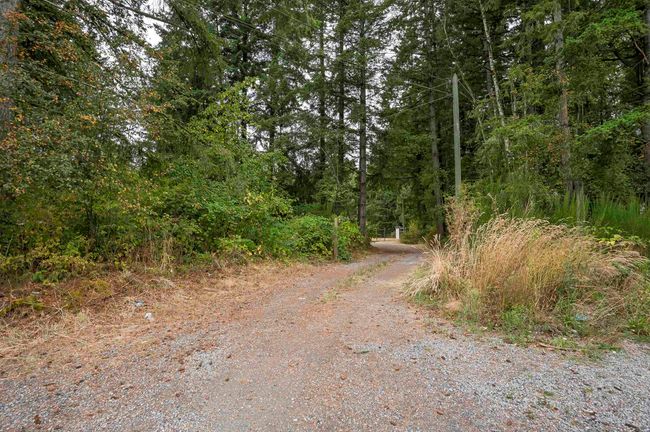 3381 208 St, House other with 3 bedrooms, 2 bathrooms and 9 parking in Langley BC | Image 39