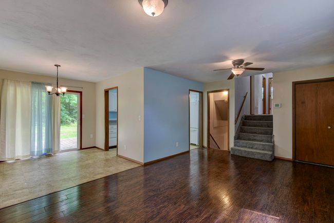 Living Area | Image 11