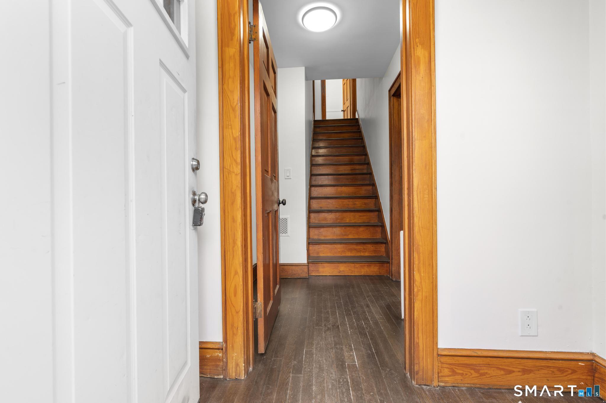 Residential Lease in Waterbury