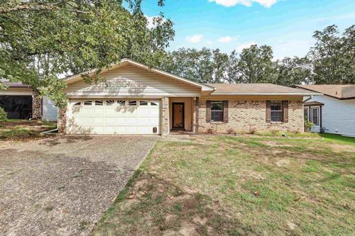 320 Corkwood Dr, Jacksonville, AR, 72076-9213 | Card Image
