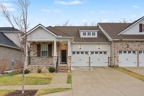 461 Golden Meadow Ln, Hendersonville, TN, 37075-1561 | Card Image
