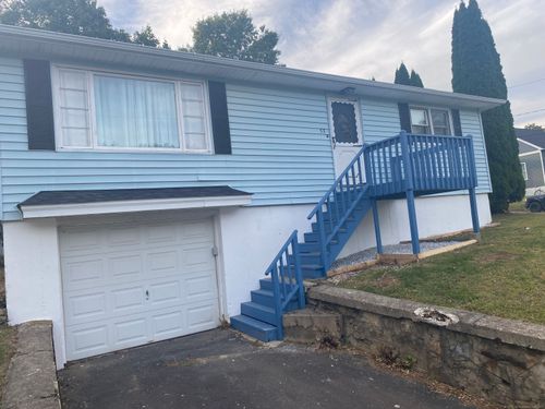 53 Hamden Ave, Waterbury, CT, 06704-2711 | Card Image