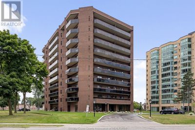 204 - 3663 Riverside Dr E, Condo with 2 bedrooms, 2 bathrooms and null parking in Windsor ON | Image 1