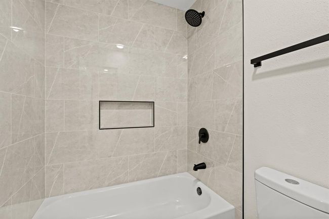 Secondary bathroom | Image 18