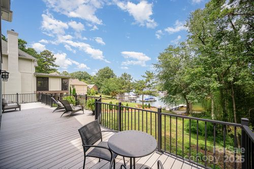 20105 Chapel Point Ln, Cornelius, NC, 28031-7055 | Card Image