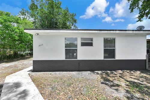 3833 Nw 213th Ter, Miami Gardens, FL, 33055-1192 | Card Image