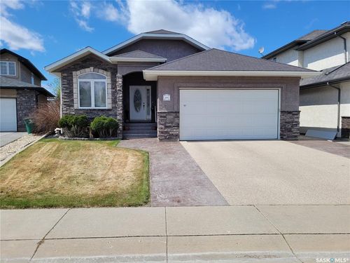 406 Bolton Pl, Saskatoon, SK, S7T0A2 | Card Image