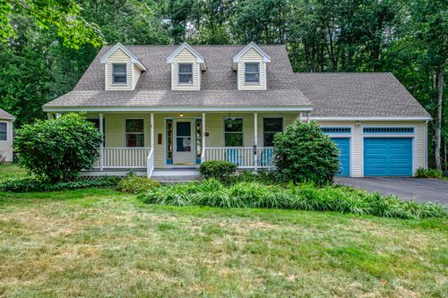 3 Jameco Mill Rd, Scarborough, ME, 04074-8215 | Card Image