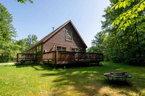 89 Townsend Brook Rd, Pittsfield, VT, 05762-9600 | Card Image