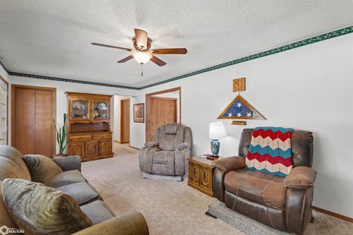 110 Sunrise Dr, Lincoln, IA, 50652-7752 | Card Image