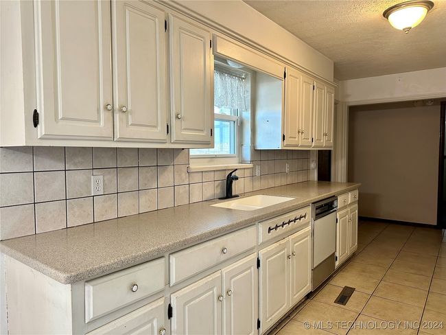 21950 County Road 3510, House other with 3 bedrooms, 2 bathrooms and null parking in Fitzhugh OK | Image 11