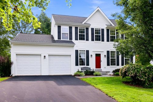 17216 Rosecliff Ct, ROUND HILL, VA, 20141-2496 | Card Image