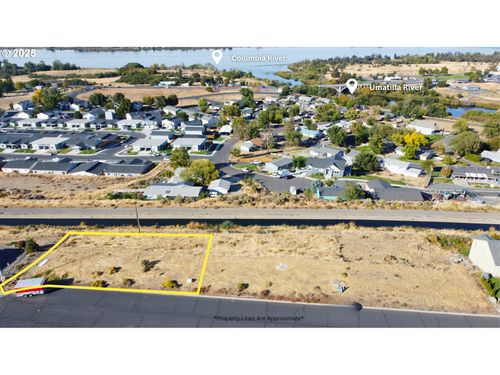 225 Truman Ave, Umatilla, OR, 97882-6240 | Card Image