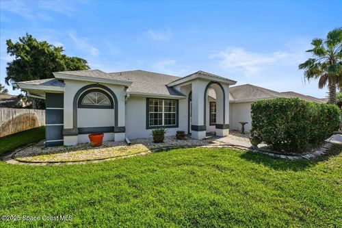 2048 Thesy Drive, Melbourne, FL, 32940 | Card Image